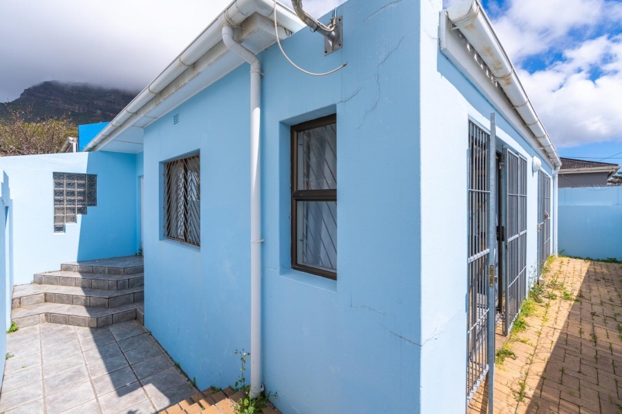 2 Bedroom Property for Sale in Woodstock Western Cape